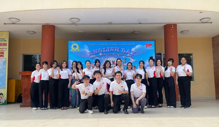 Đội ngũ Giáo viên Việt Nam Thần Đồng Việt Úc